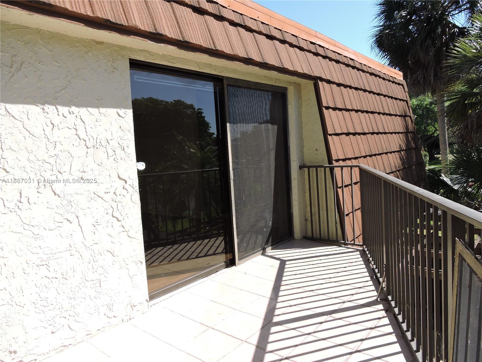 C H E ACRES - Residential Lease