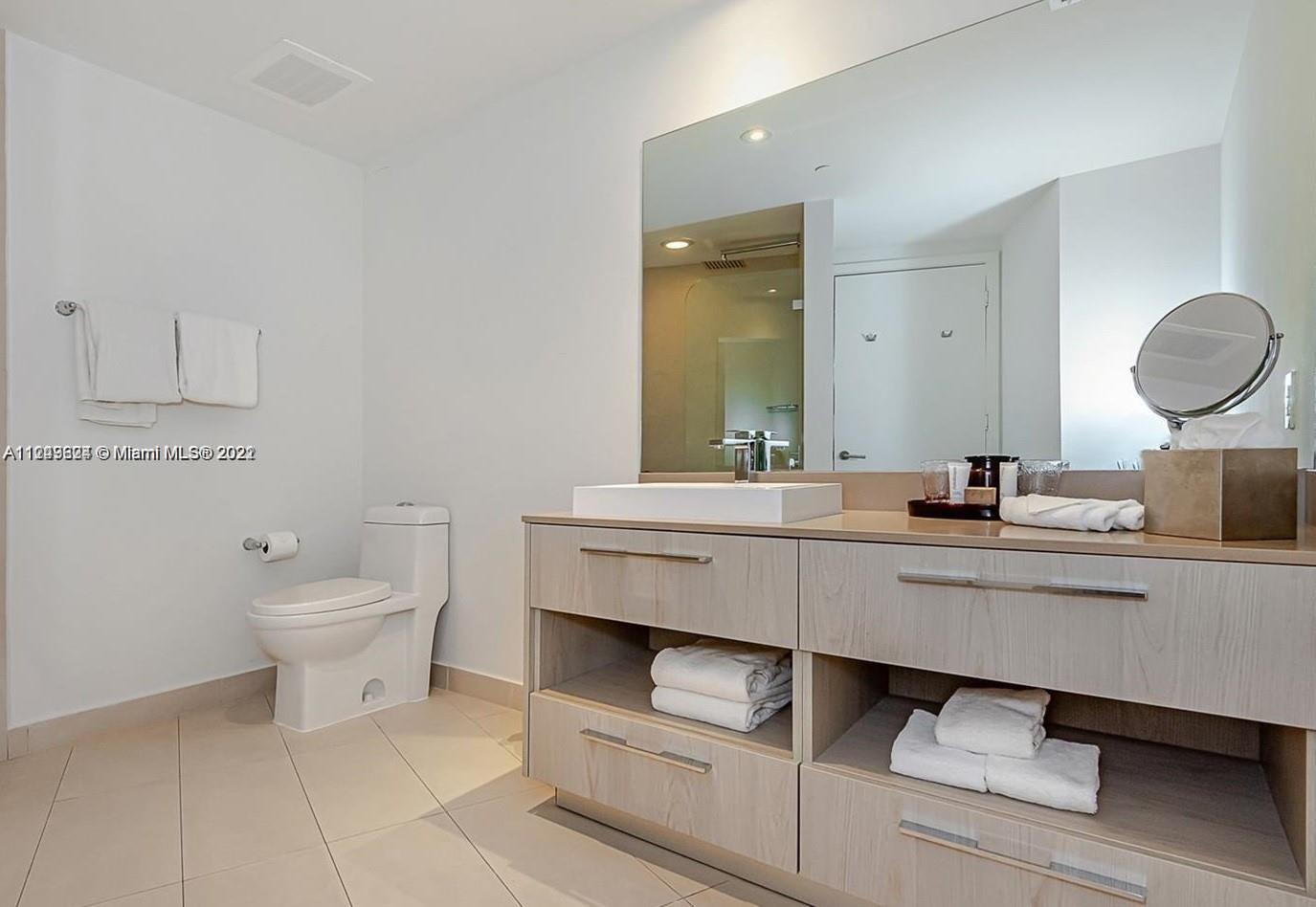 4111 SOUTH OCEAN DRIVE CO - Residential Lease