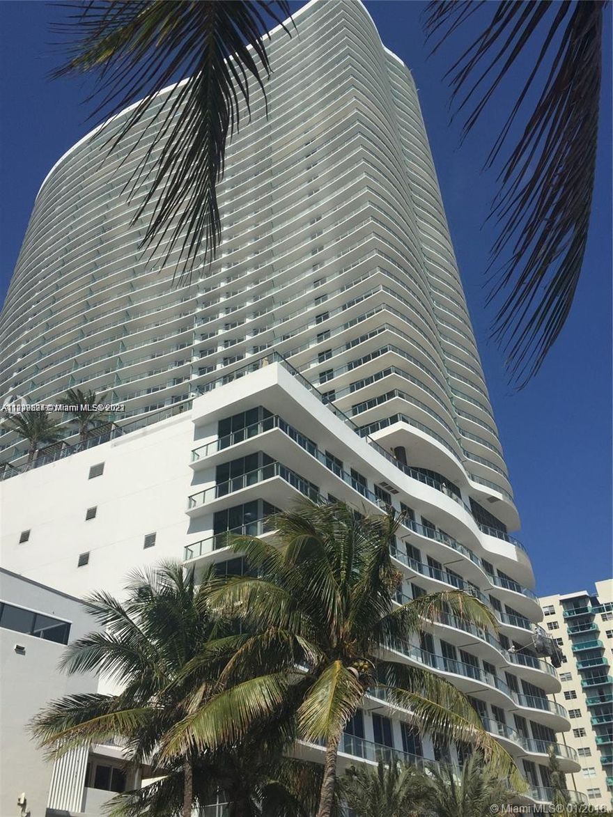 Amazing unit at the Hyde Residences with Ocean Views, Hyde building, impact windows and doors , granite, marble, restaurants, pool, spa, gym, ocean service, 24 hours concierge, easy to show.Direct Ocean Views from this amazing 2Bed/2Bath residence unit at Hyde Resort & Residences. Amenities include fitness center, restaurant, two infinity edge ocean view pools, private cabanas, full service spa. Unit is available for short term rentals. Could be rented daily, weekly, monthly.PRICE:PER WEEK , $2500 and $9,000/ month depending on the month. Please call for the exact rate.