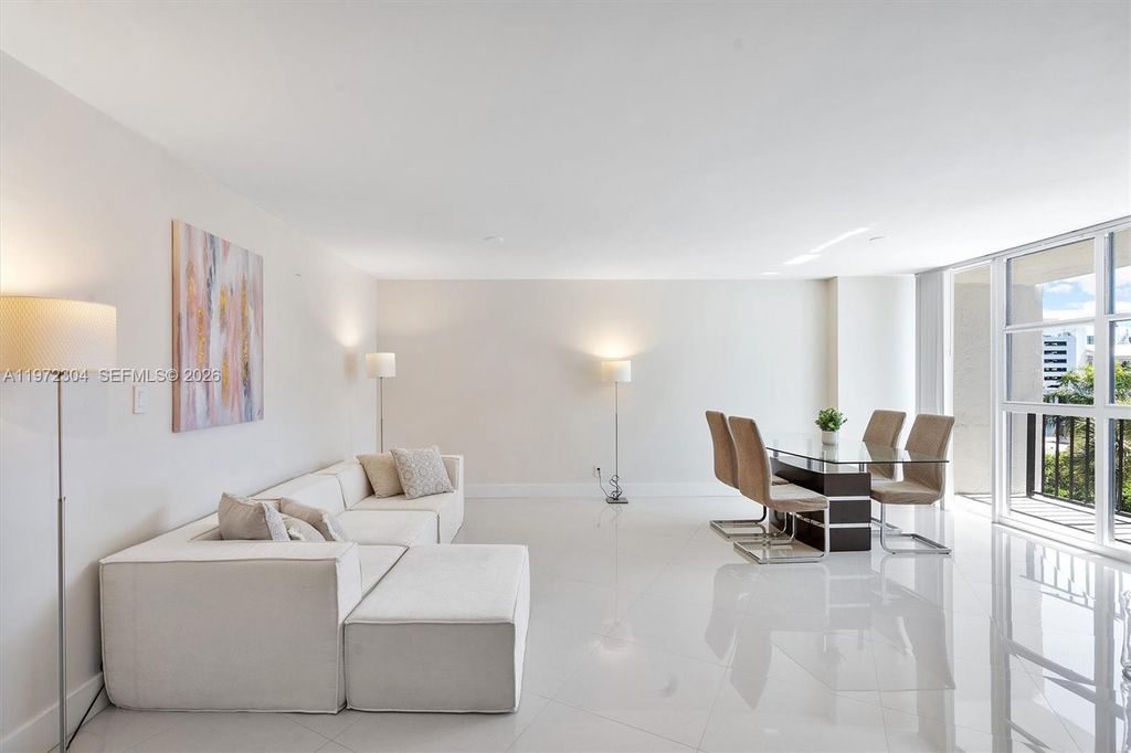 Photo of 600 Parkview Dr #412, Hallandale Beach, FL 33009 (MLS # A11972304)