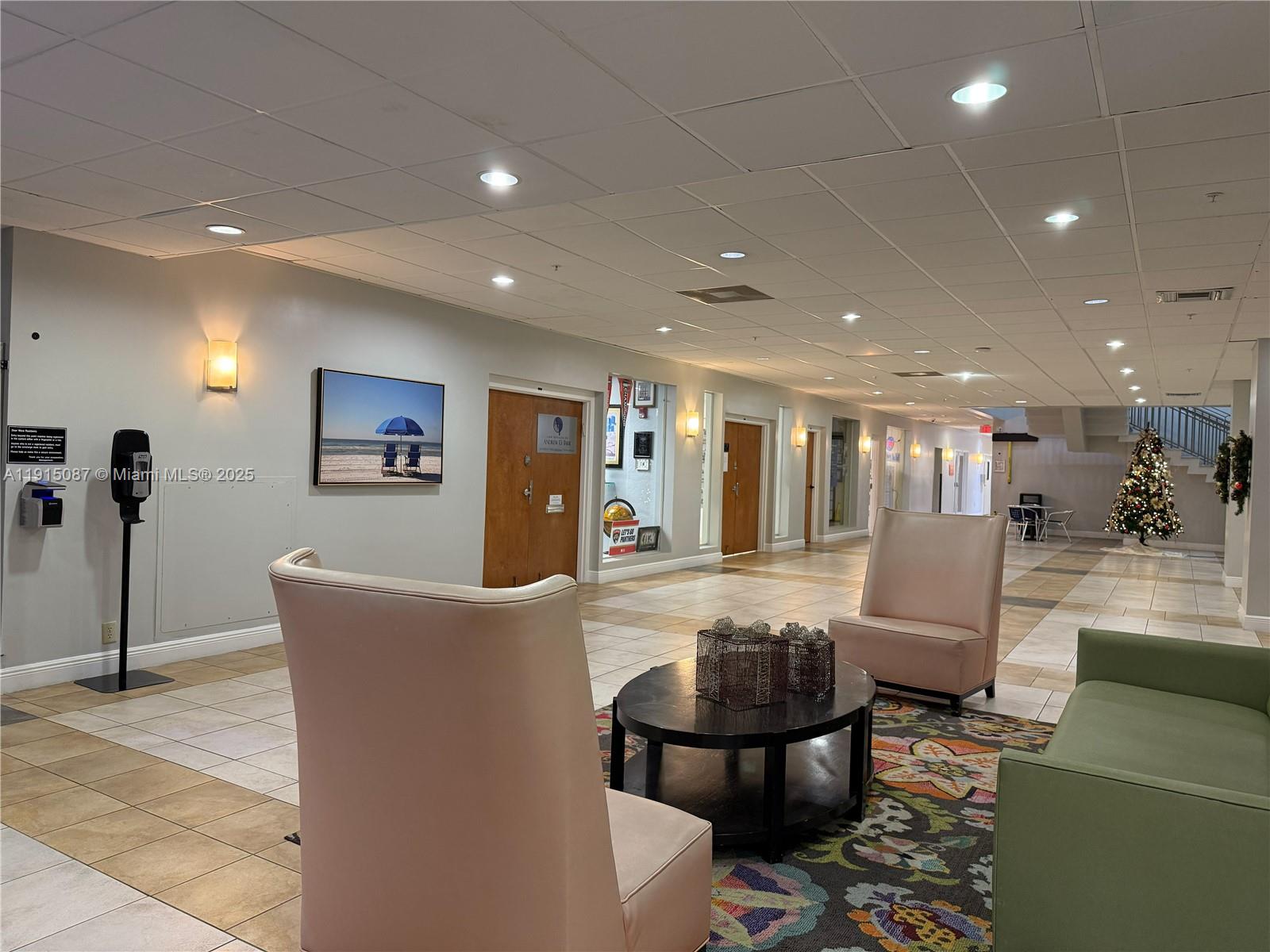 WAVE CONDO - Residential