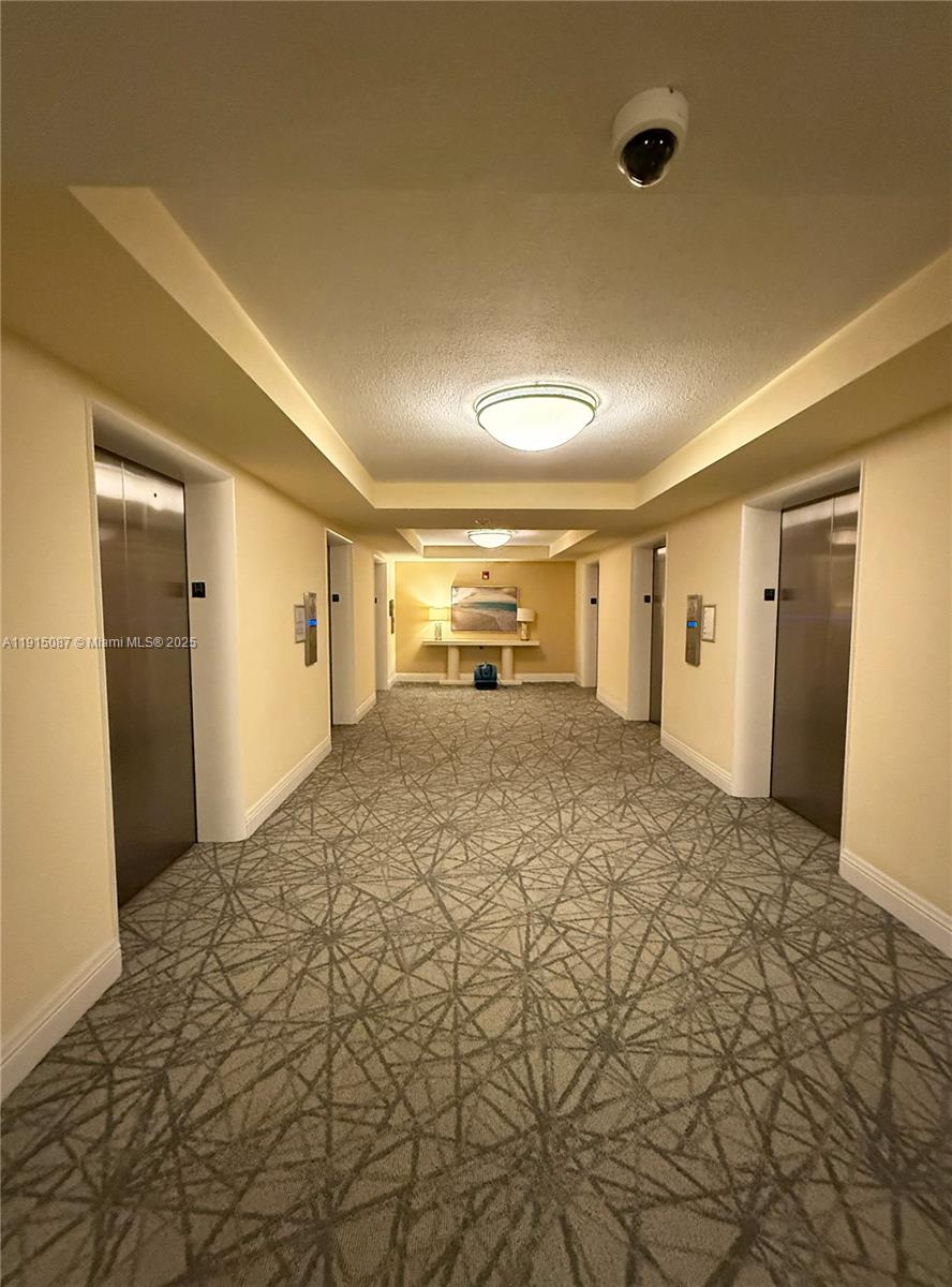 WAVE CONDO - Residential