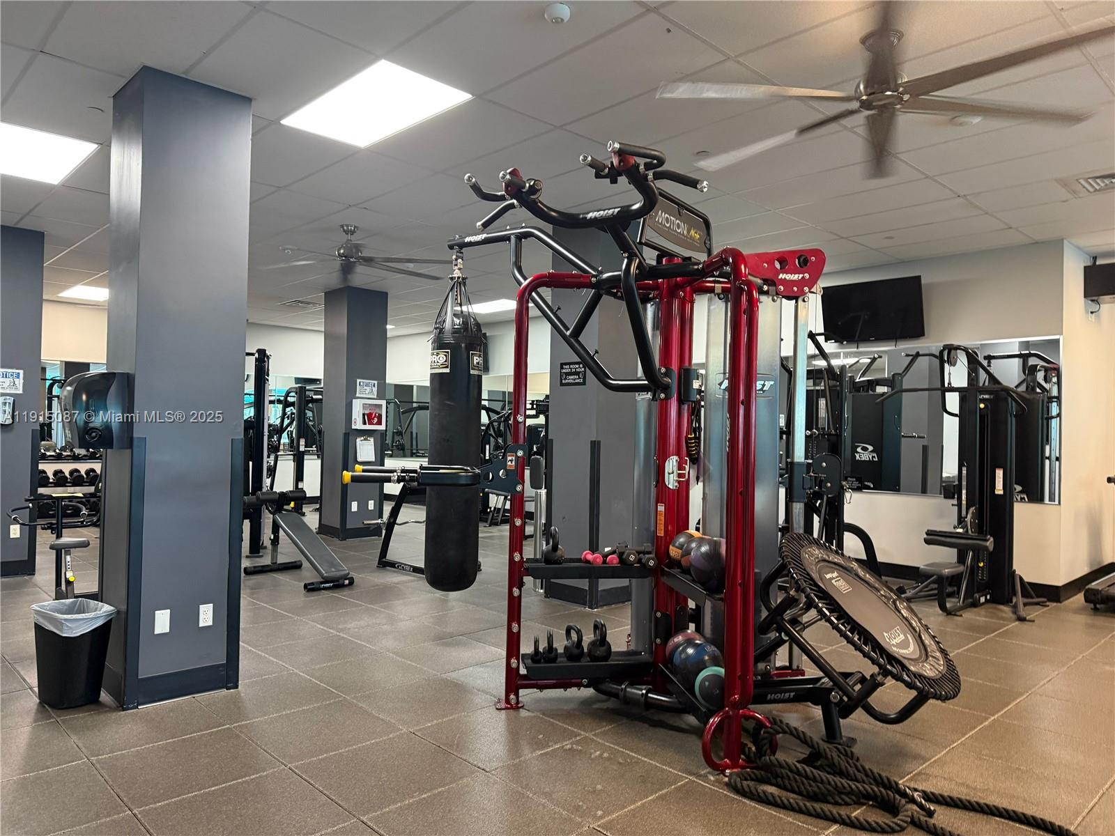 WAVE CONDO - Residential