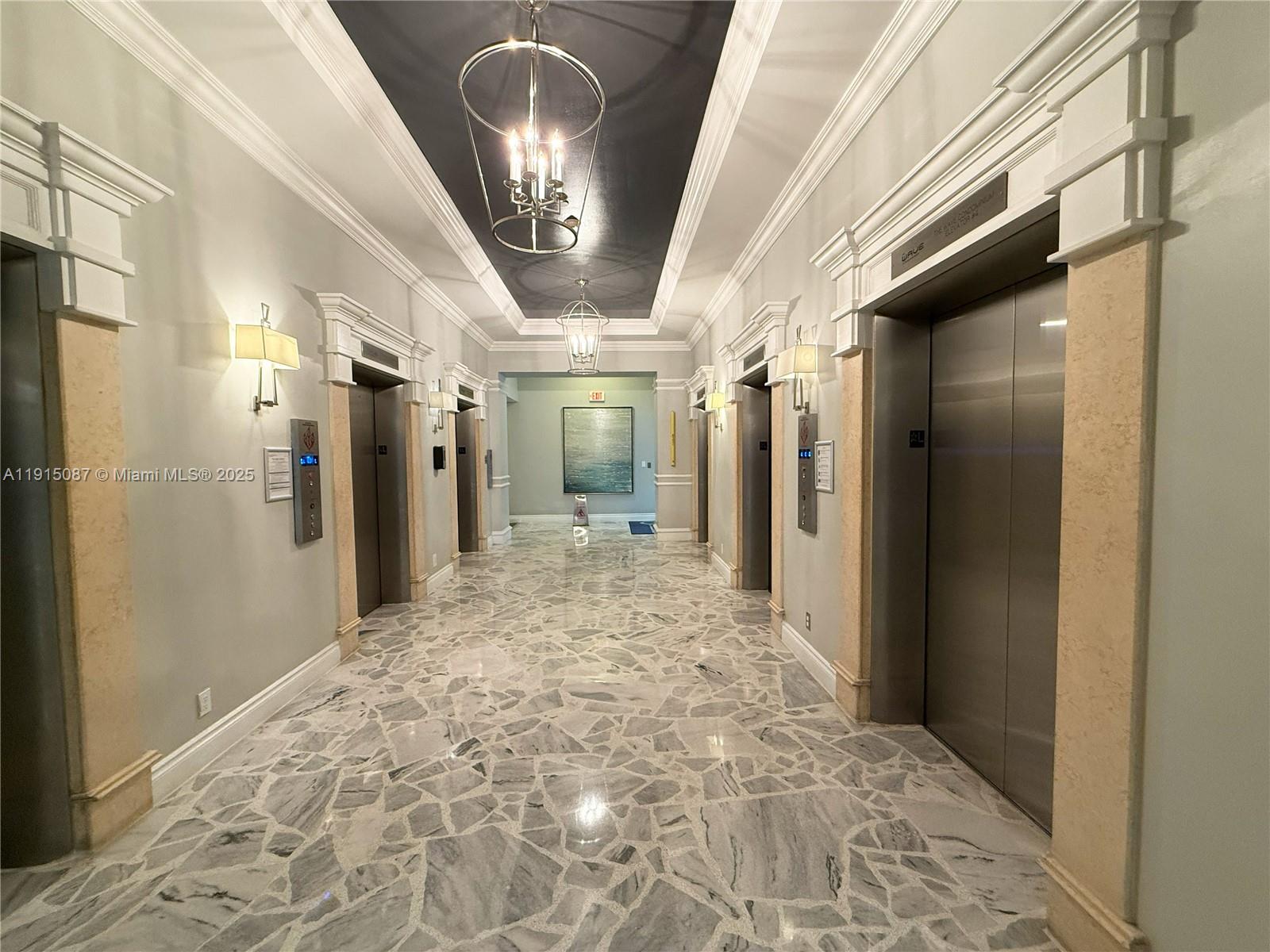 WAVE CONDO - Residential