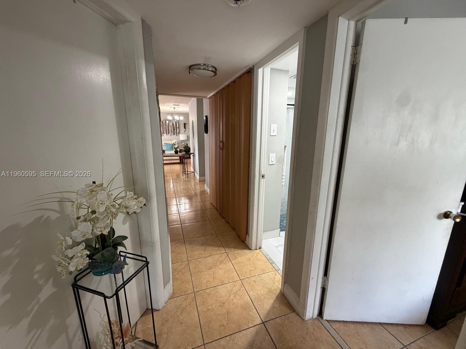 PALM SPRINGS ESTS 9TH ADD - Residential