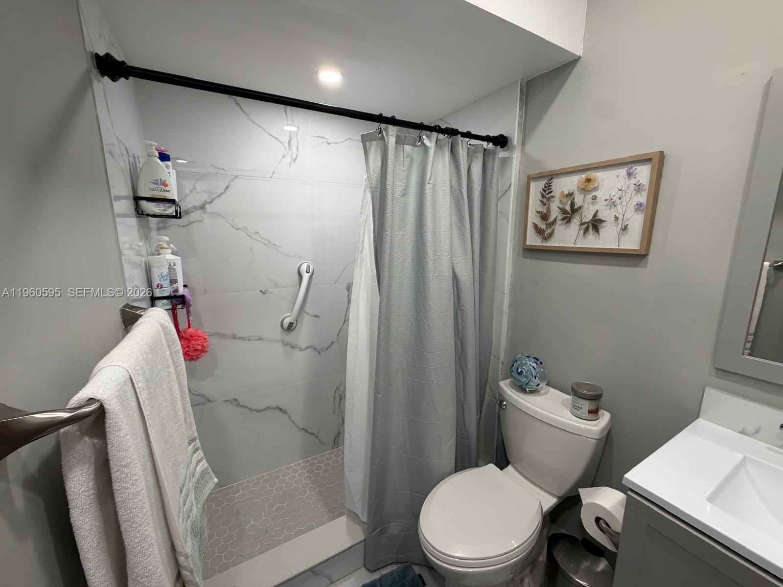 PALM SPRINGS ESTS 9TH ADD - Residential