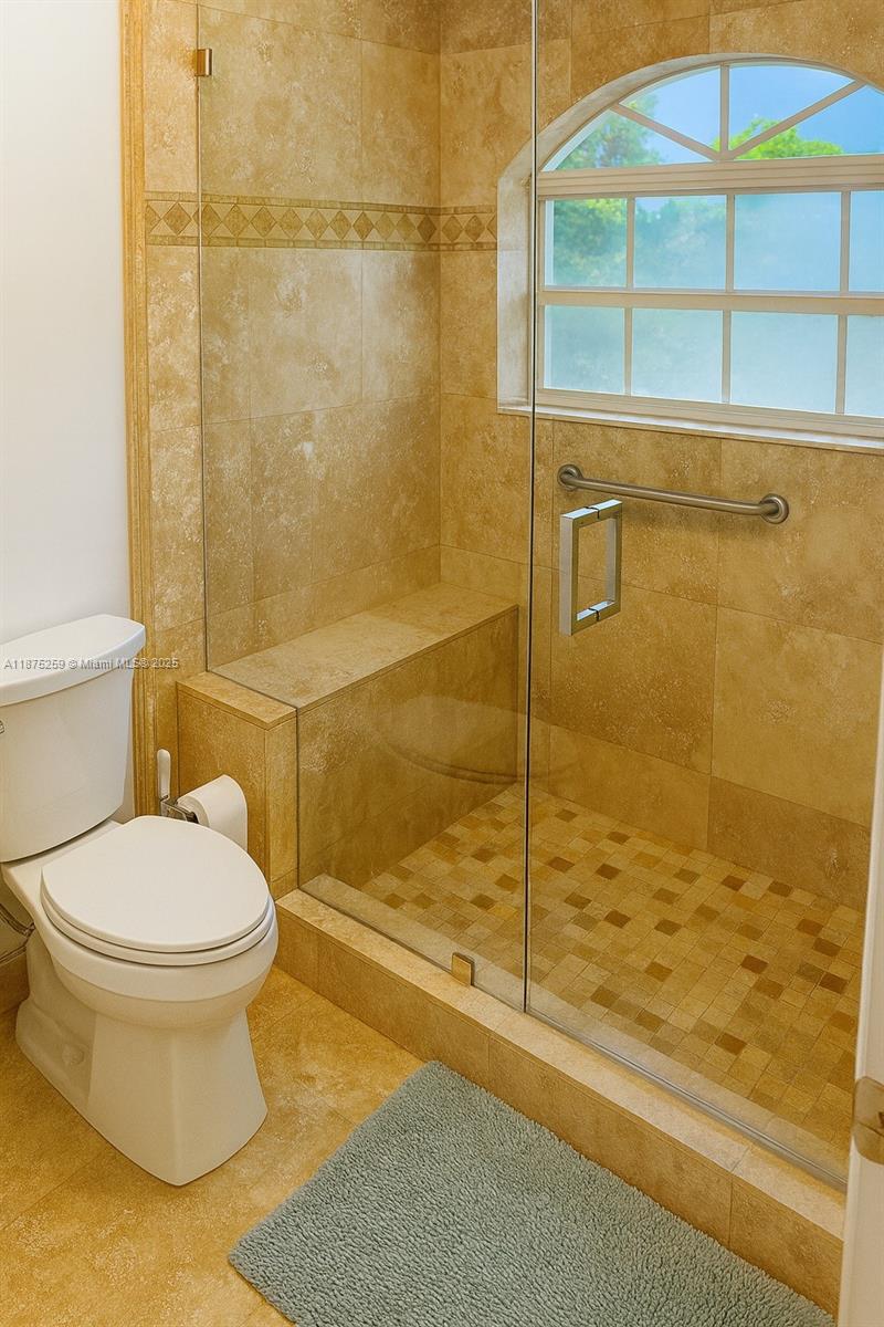 TROPICAL ISLE HOMES SUB 1 - Residential