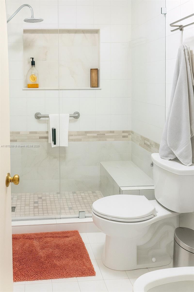 TROPICAL ISLE HOMES SUB 1 - Residential