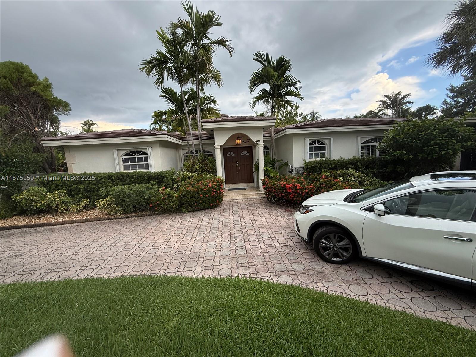 TROPICAL ISLE HOMES SUB 1 - Residential