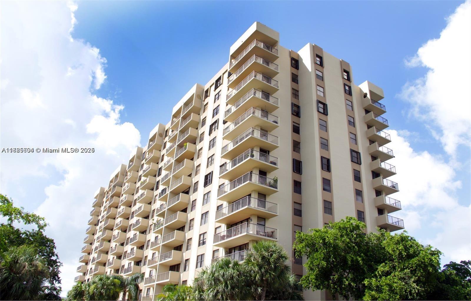 1470 NE 123rd St APH9, North Miami, FL, 33161/$247,500 3 1470 NE 123rd St APH9