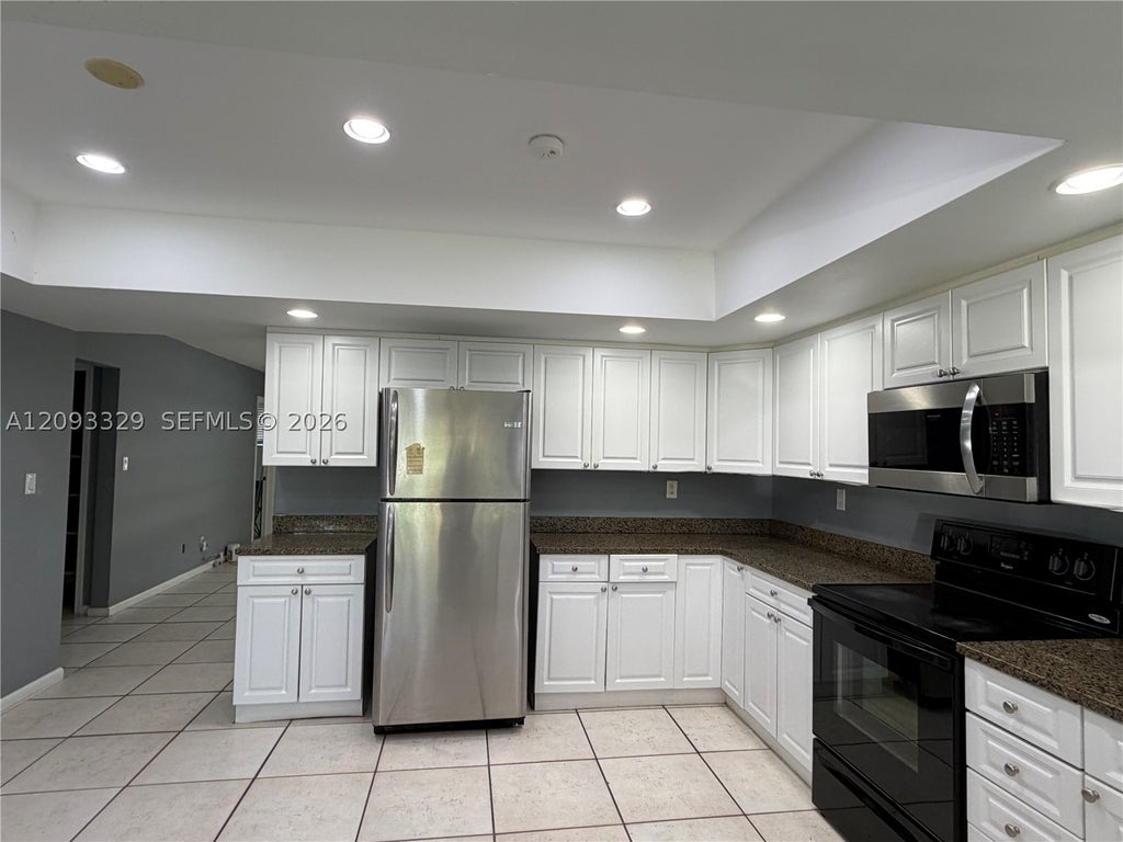 Photo of 2980 NE 19th Ter #B, Lighthouse Point, FL 33064 (MLS # A12093329)