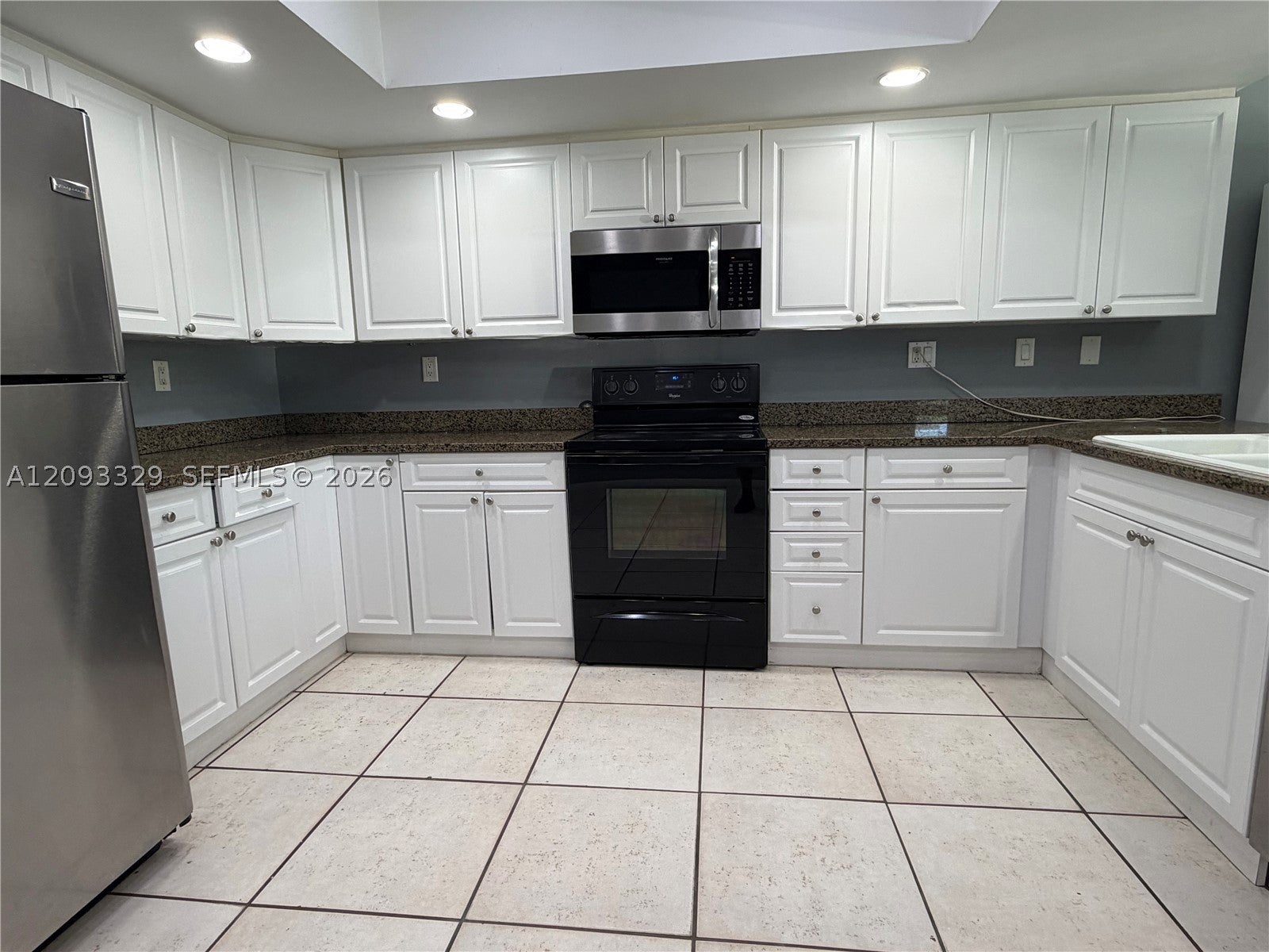2980 NE 19th Ter B