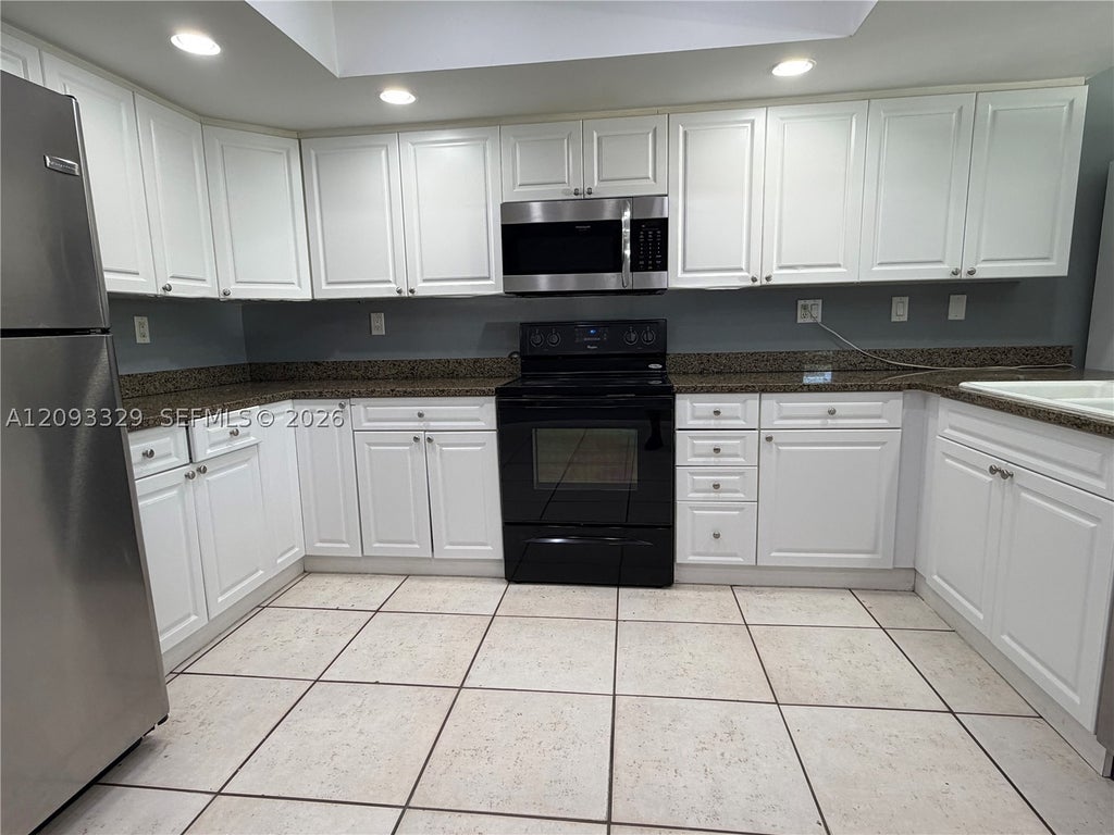 Photo of 2980 NE 19th Ter #B, Lighthouse Point, FL 33064 (MLS # A12093329)