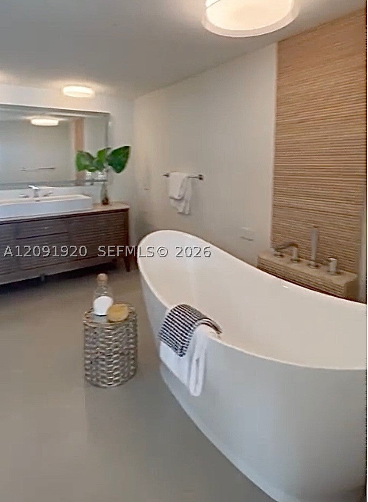 3 Grove Isle Dr C801-C802