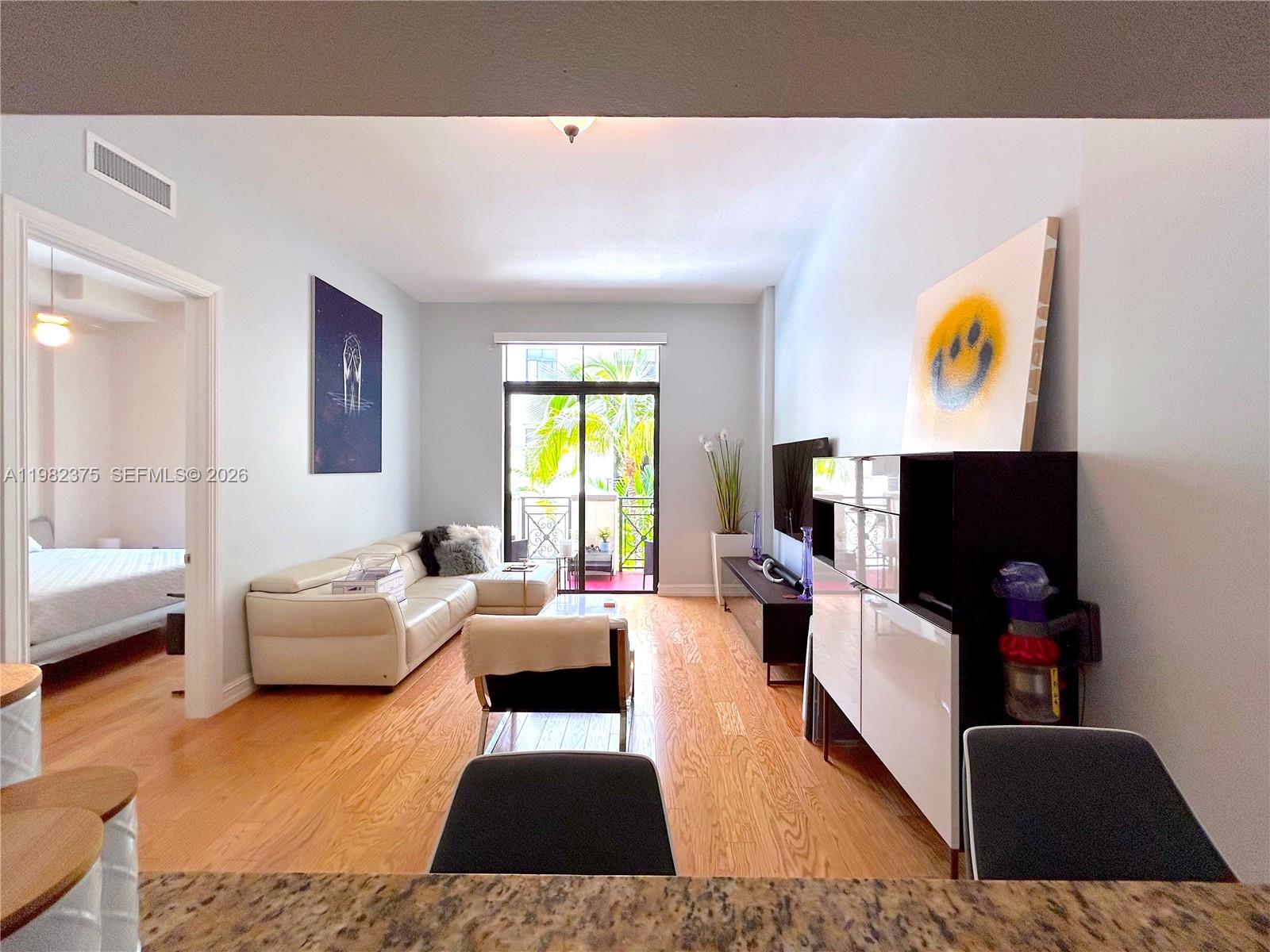 THE PONCE TOWER CONDO - Residential Lease