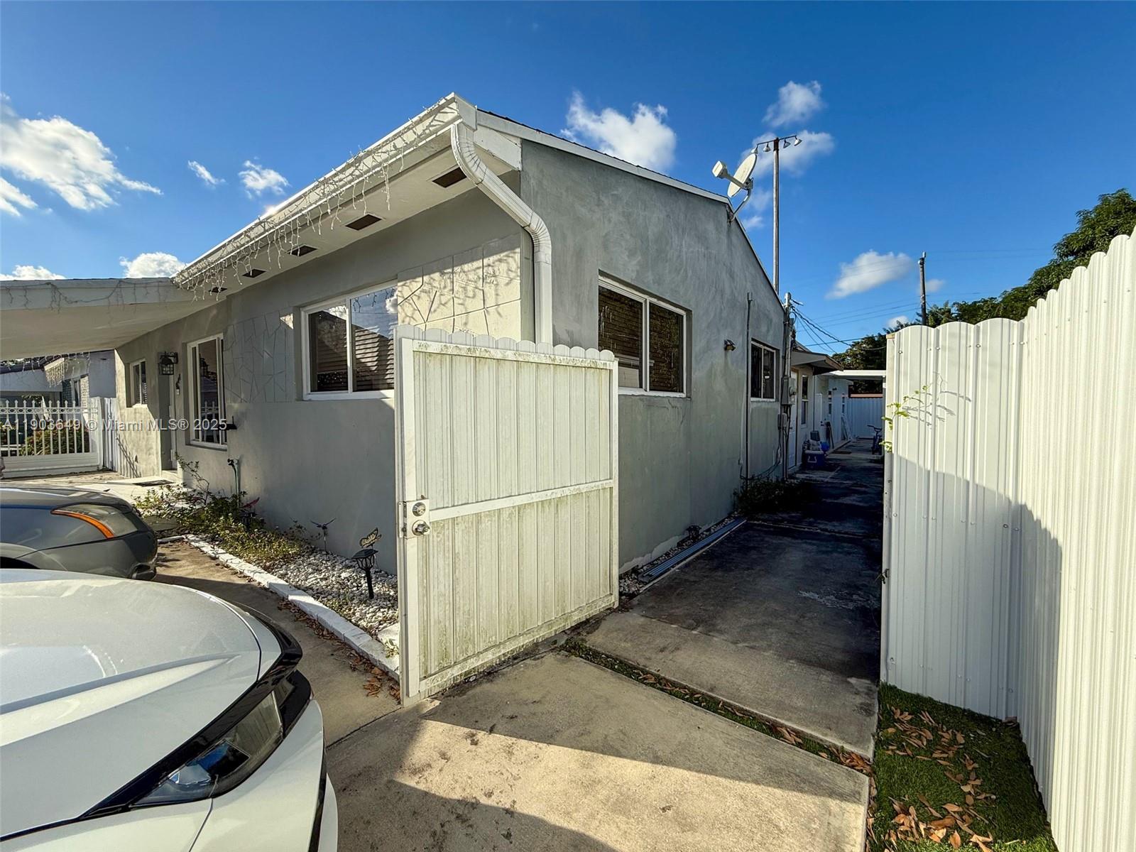 GLADYS PARK - Residential