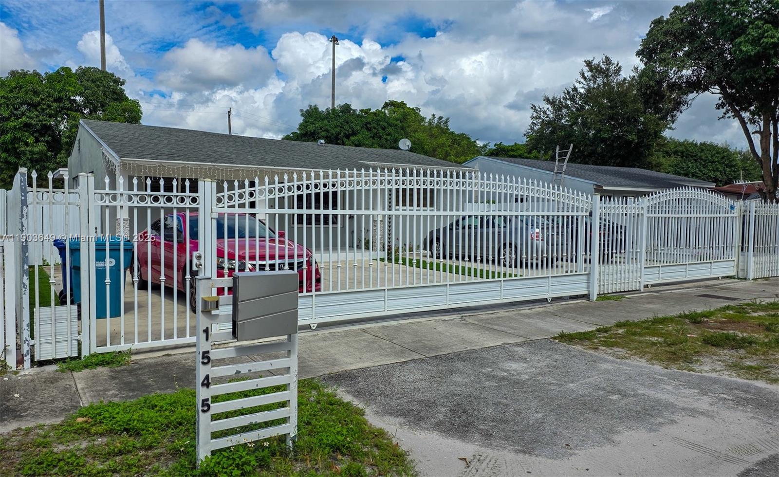 GLADYS PARK - Residential
