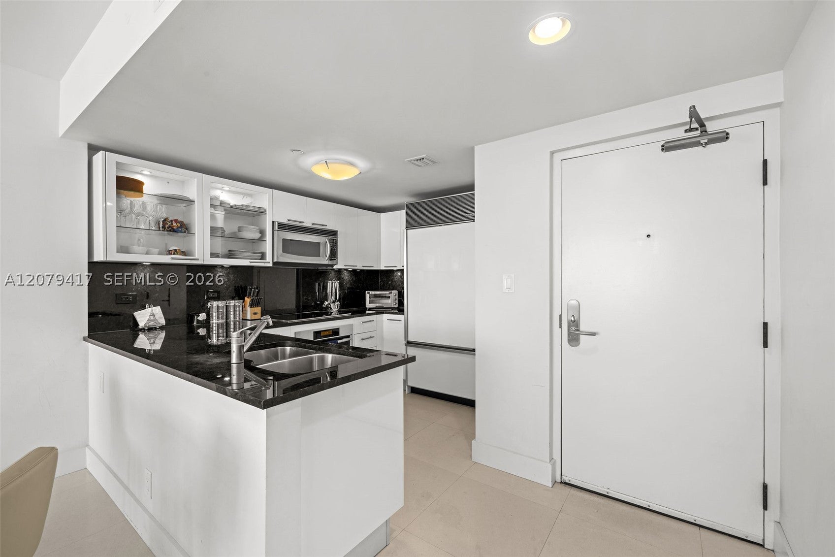 6801 Collins Ave 1401, Miami Beach FL 33141