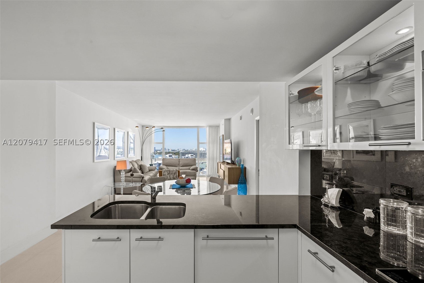 6801 Collins Ave 1401
