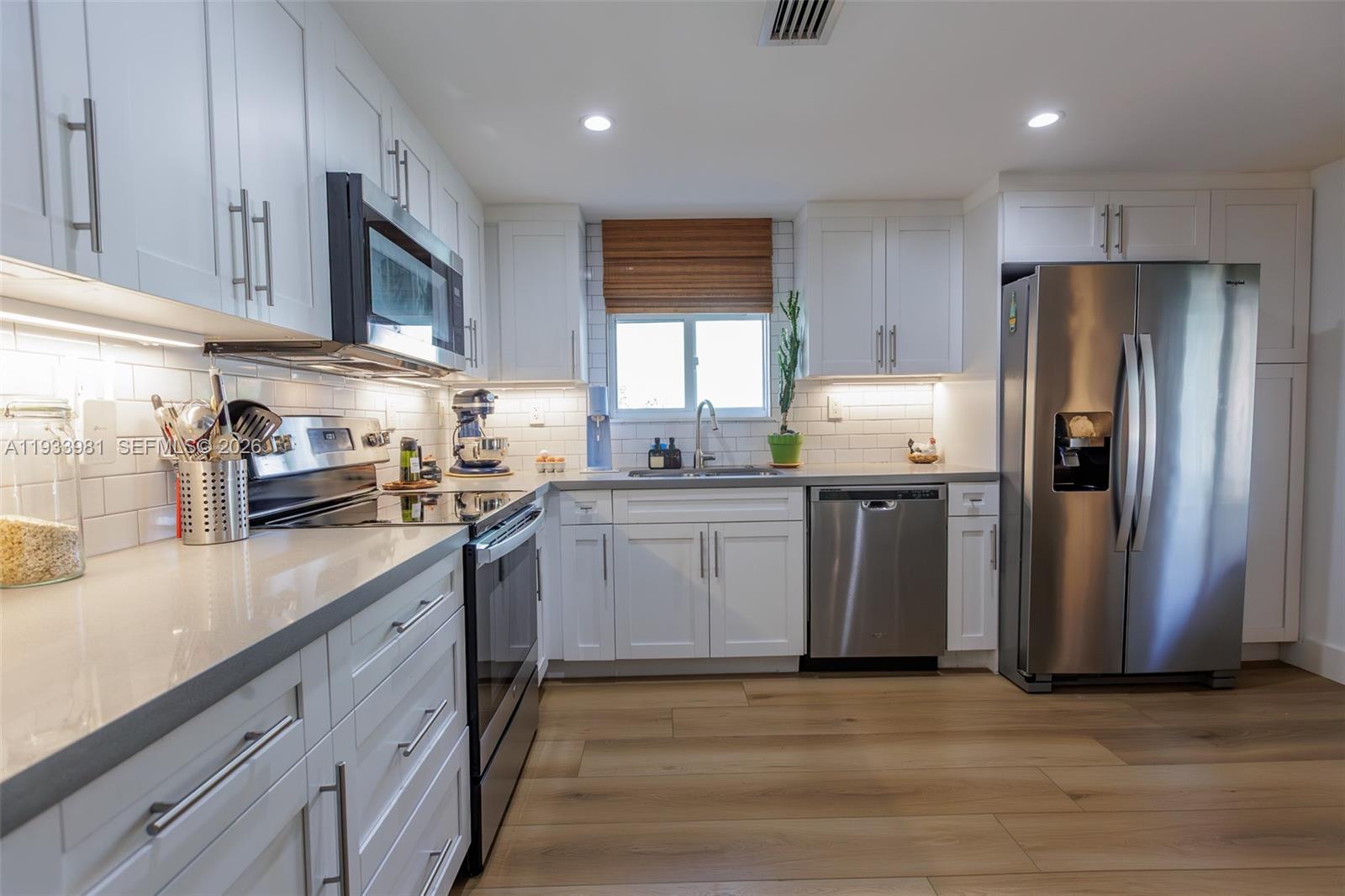 STEPHEN MANOR - Residential