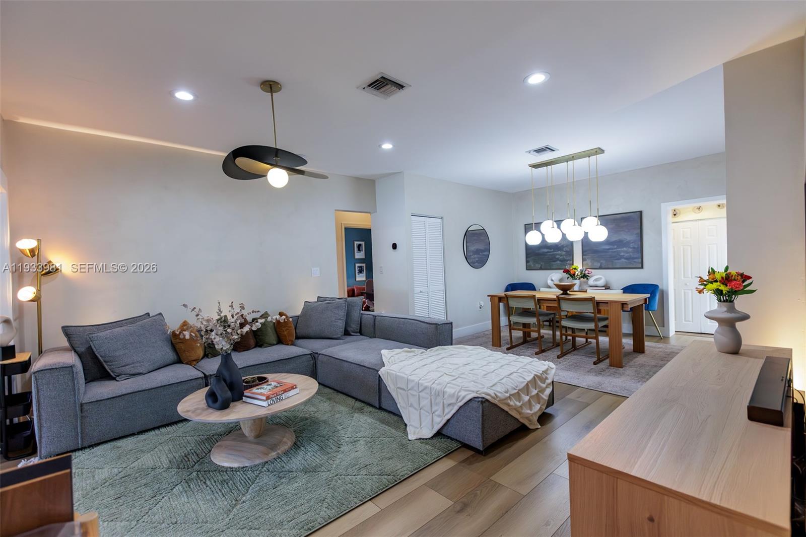 STEPHEN MANOR - Residential