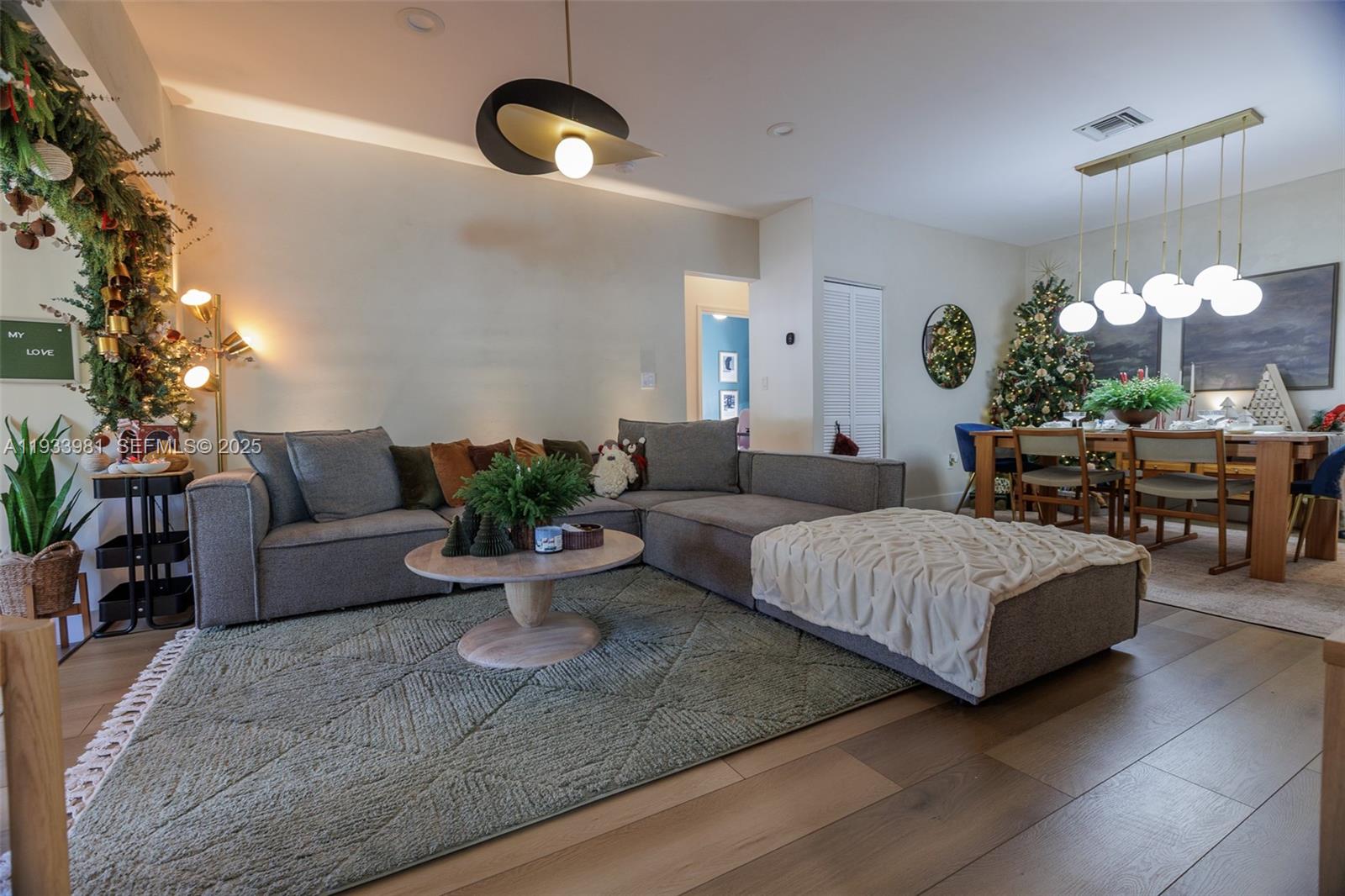 STEPHEN MANOR - Residential