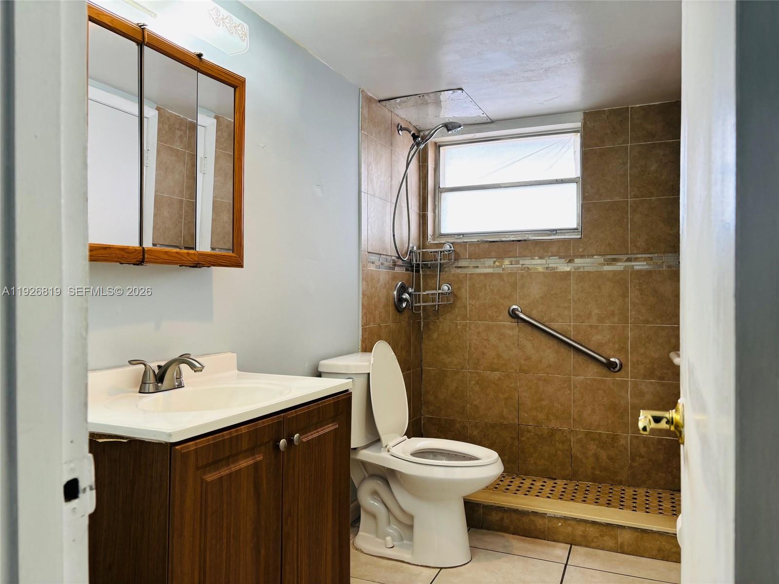 APRIL MIST CONDO - Residential