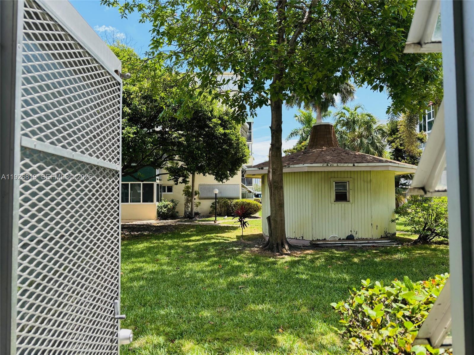 APRIL MIST CONDO - Residential