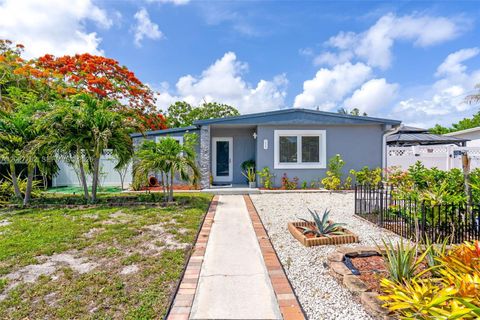 Photo of 255 NE 41st Ct, Deerfield Beach, FL 33064 (MLS # A12027762)