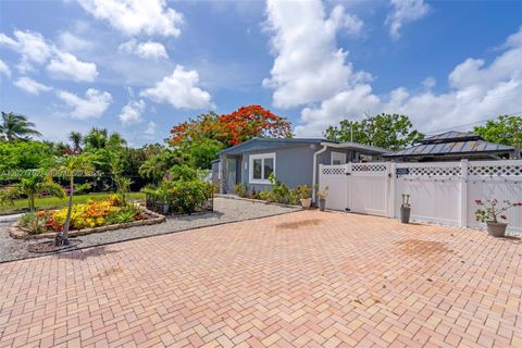 Tiny photo for 255 NE 41st Ct, Deerfield Beach, FL 33064 (MLS # A12027762)