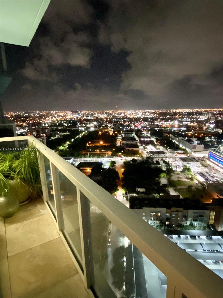 1900 N Bayshore Dr 3312
