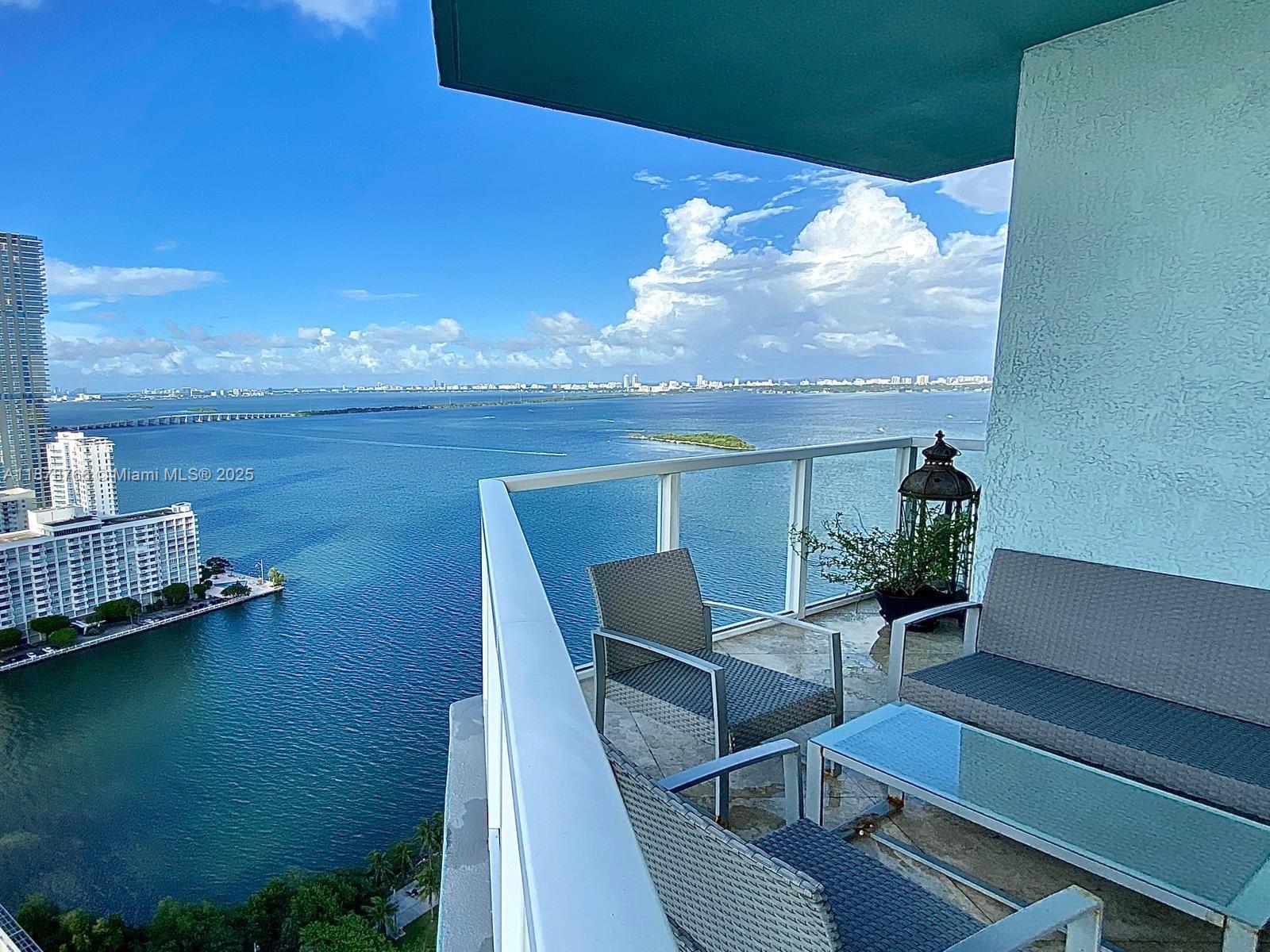1900 N Bayshore Dr 3312