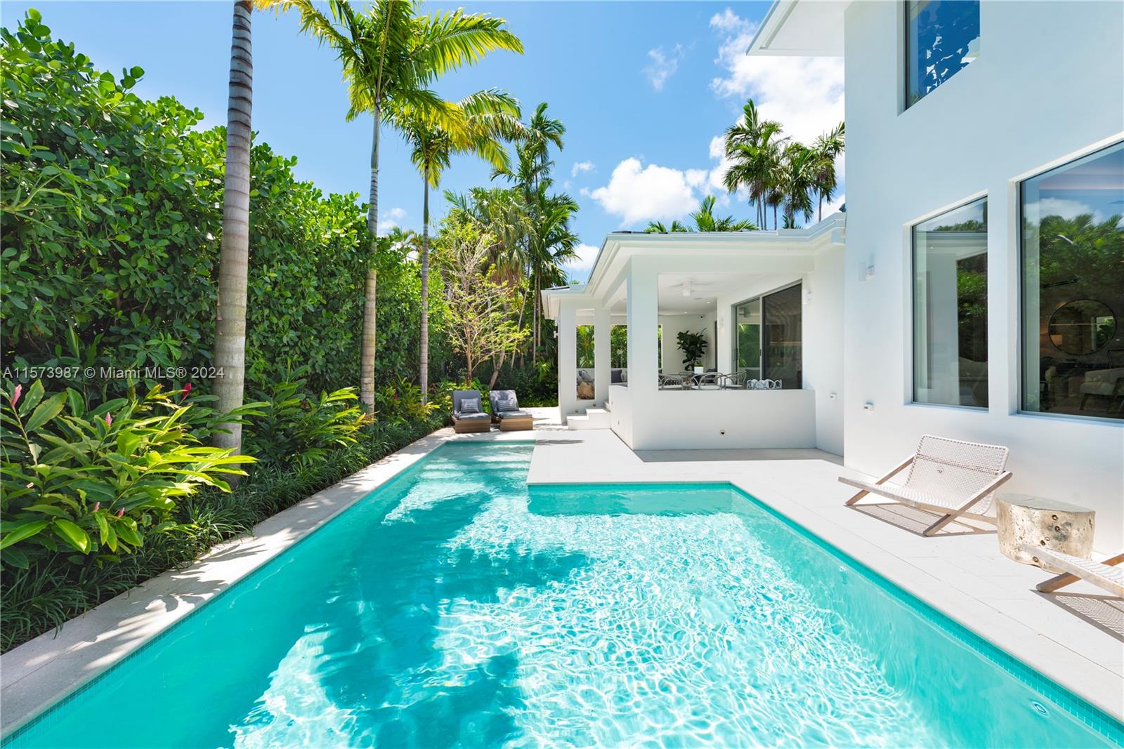 EARLETON SHORES - Residential