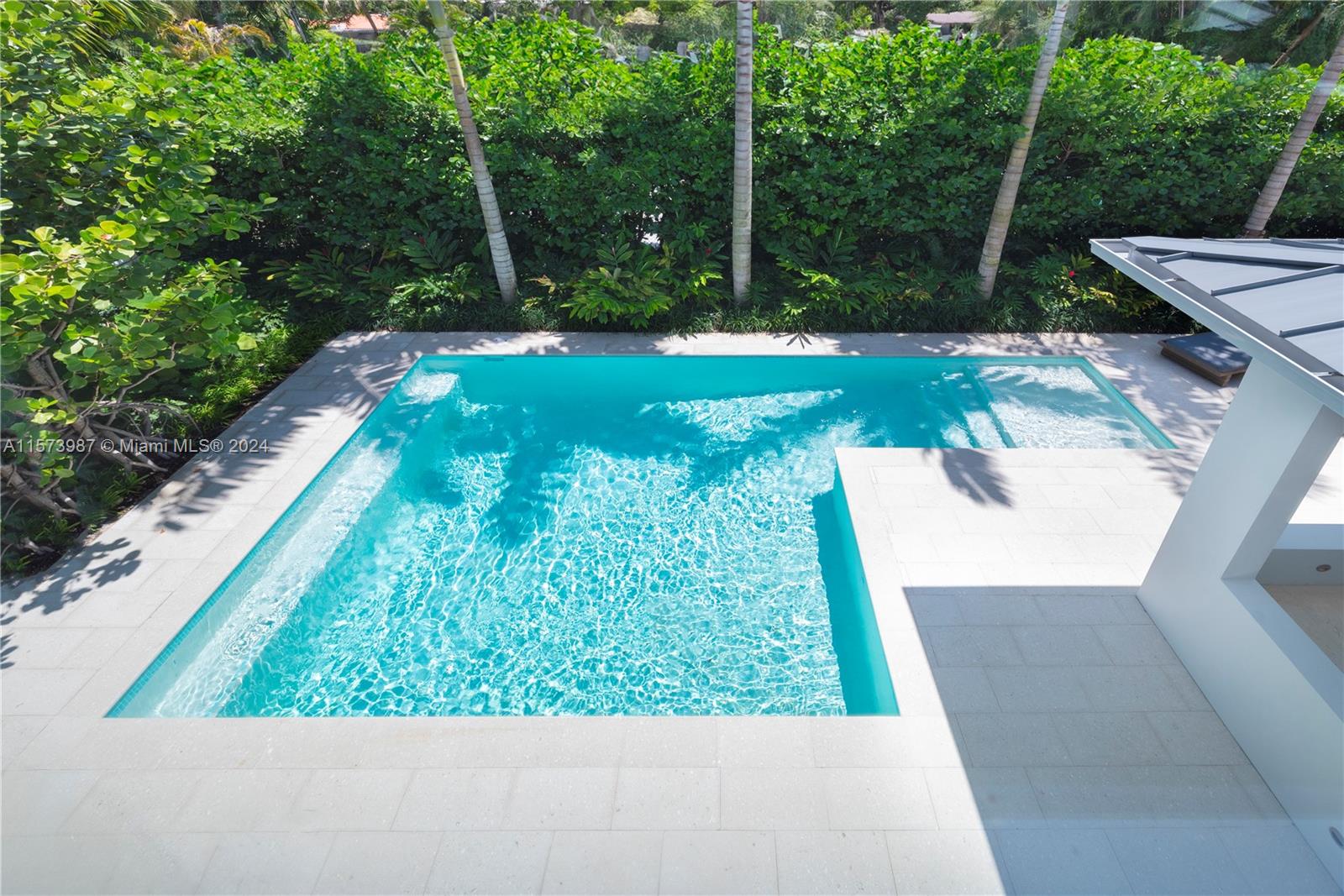 EARLETON SHORES - Residential