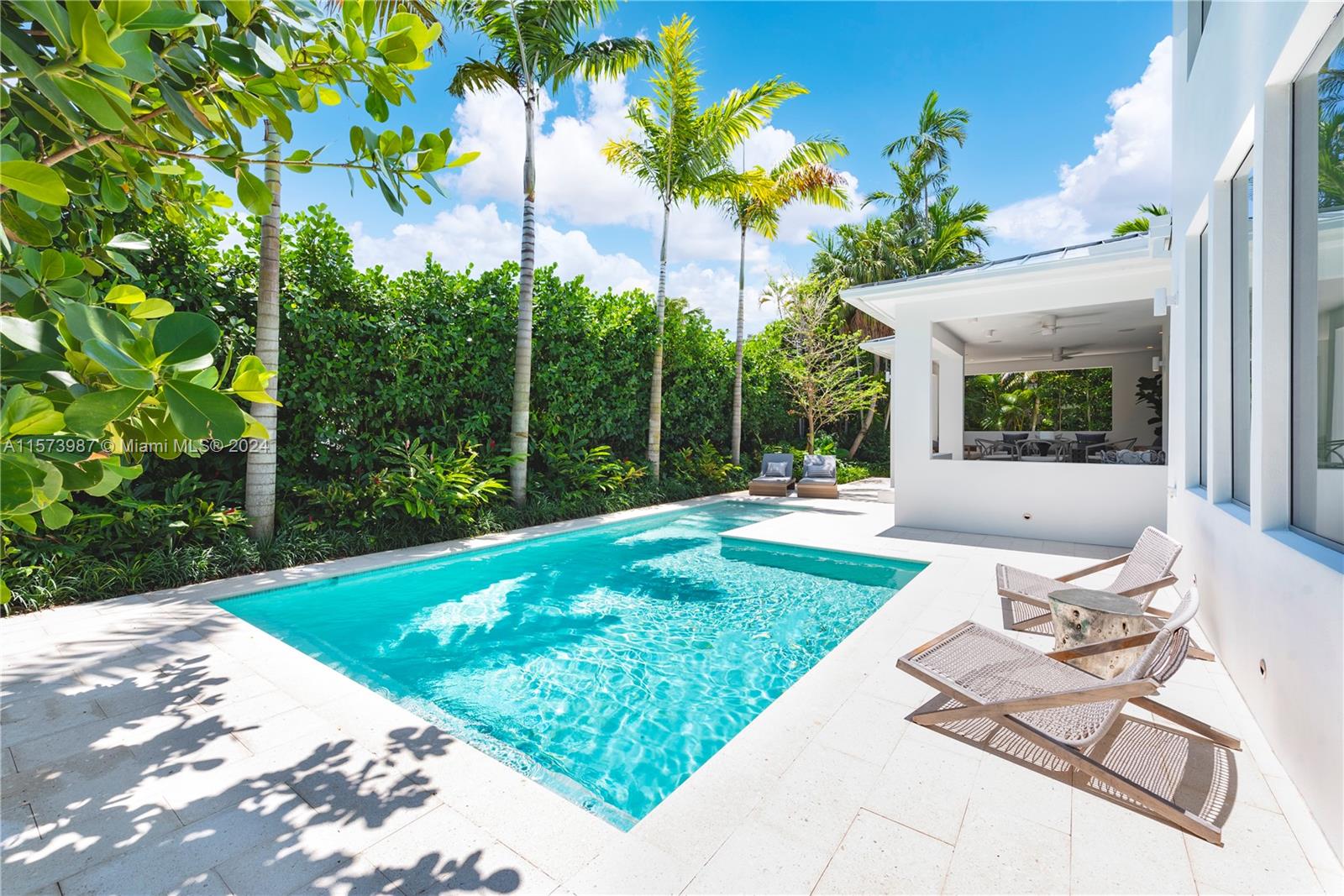 EARLETON SHORES - Residential