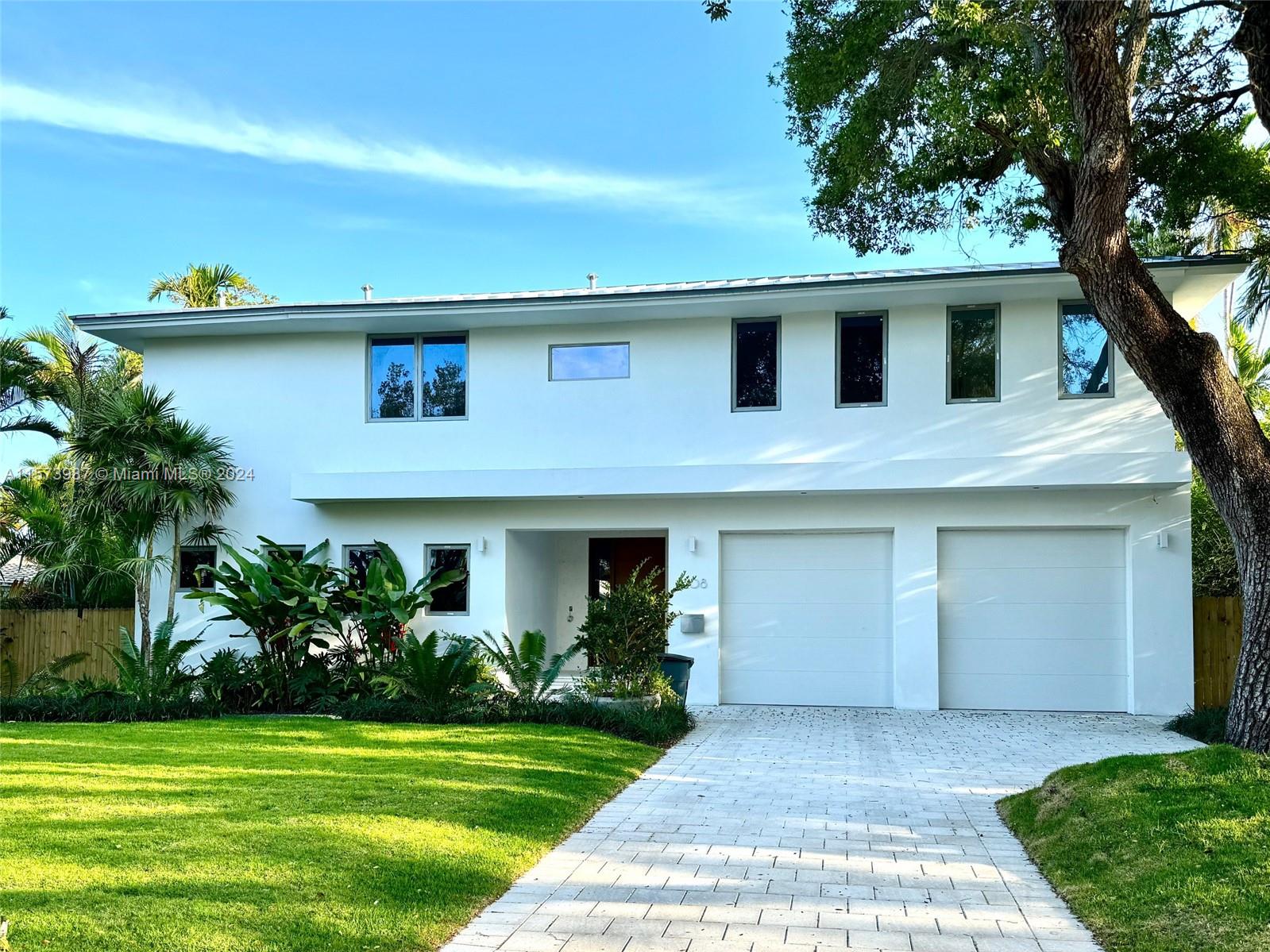 Property for Sale at 1208 Ne 99th St St, Miami Shores, Miami-Dade County, Florida - Bedrooms: 5 
Bathrooms: 6  - $5,385,000