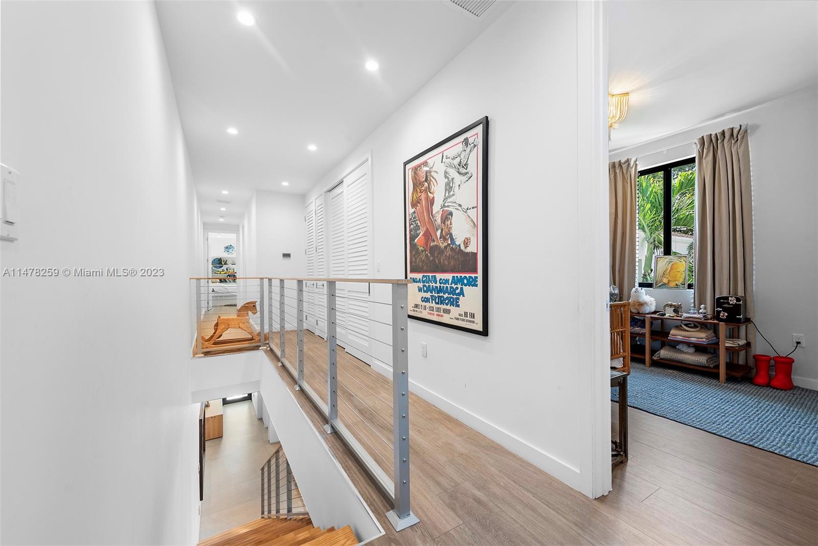 LINCOLN PARK VILLAS CONDO - Residential