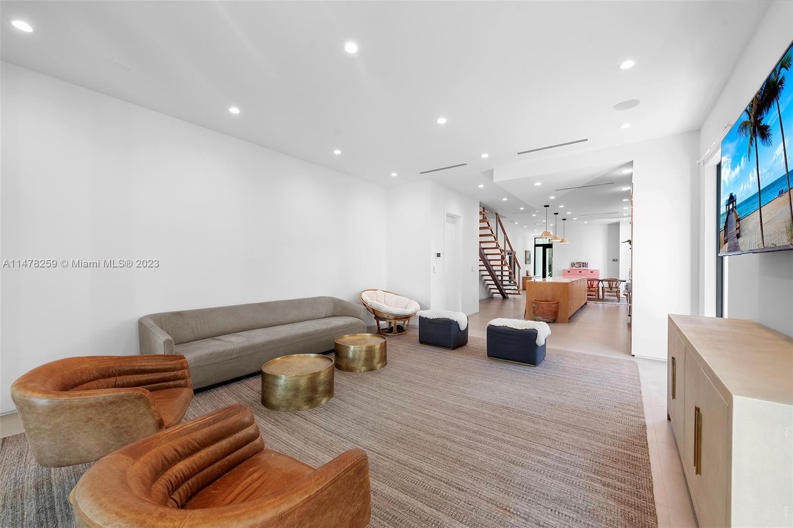 LINCOLN PARK VILLAS CONDO - Residential