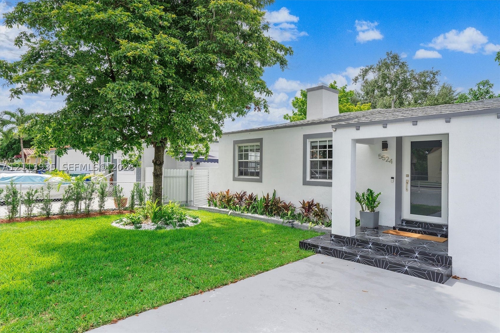 5524 SW 5th Ter