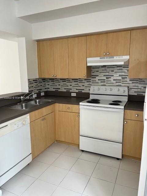 2931 NE 185th St 1101