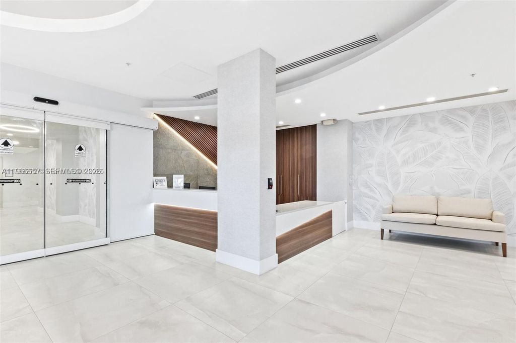 Photo of 3001 S Ocean Dr #349, Hollywood, FL 33019 (MLS # A11966657)