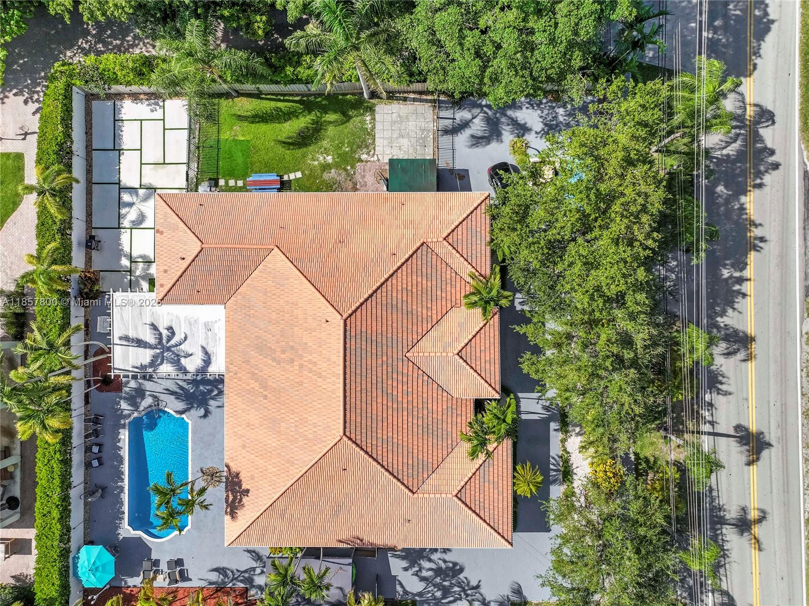 BEVERLY HILLS - Residential