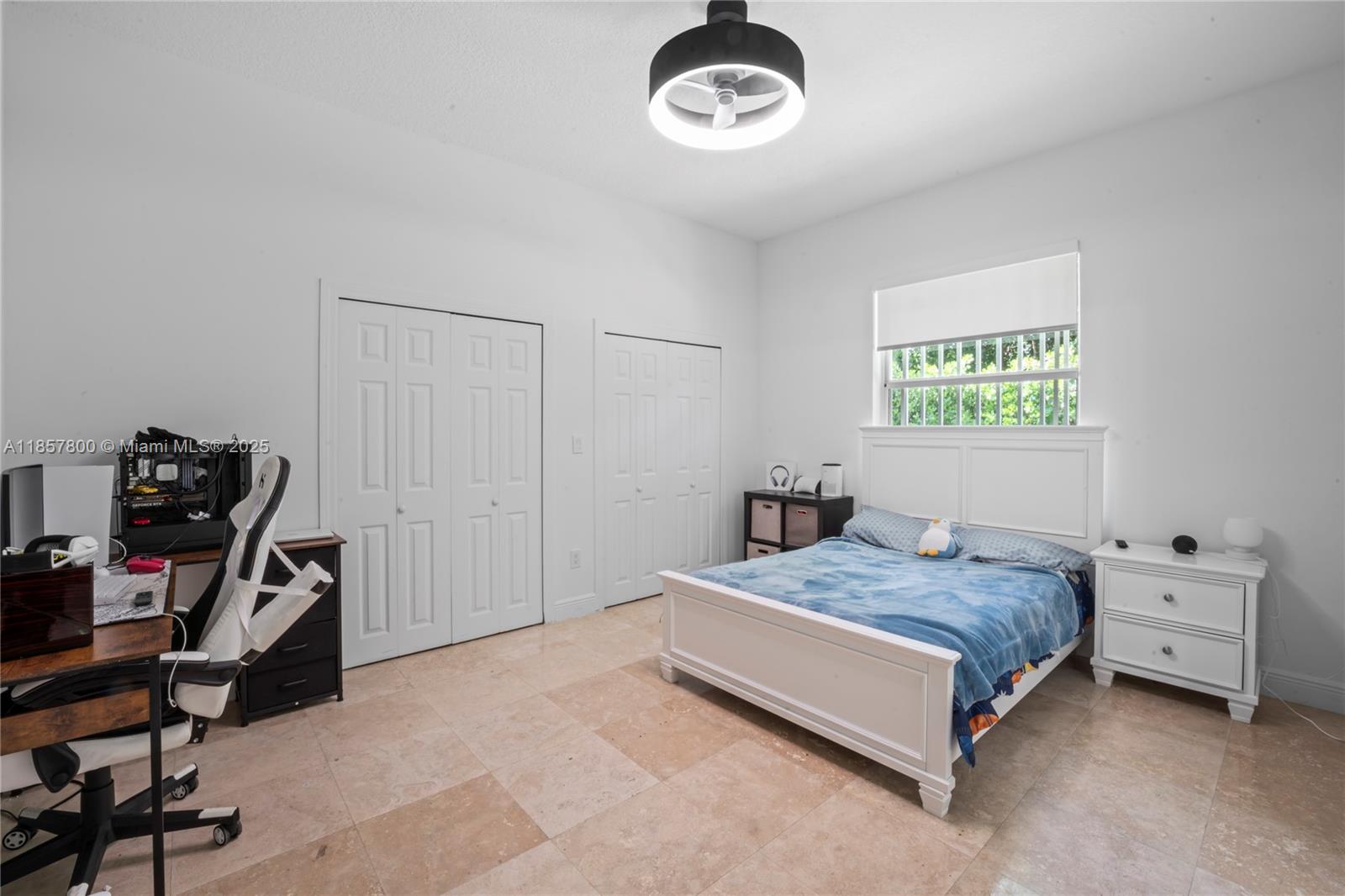 BEVERLY HILLS - Residential