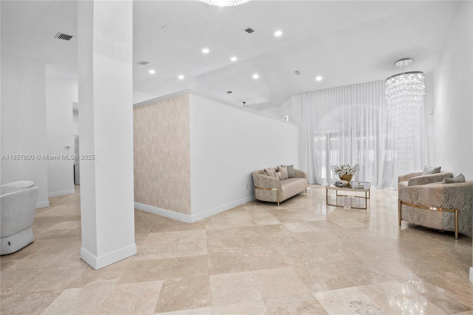 BEVERLY HILLS - Residential