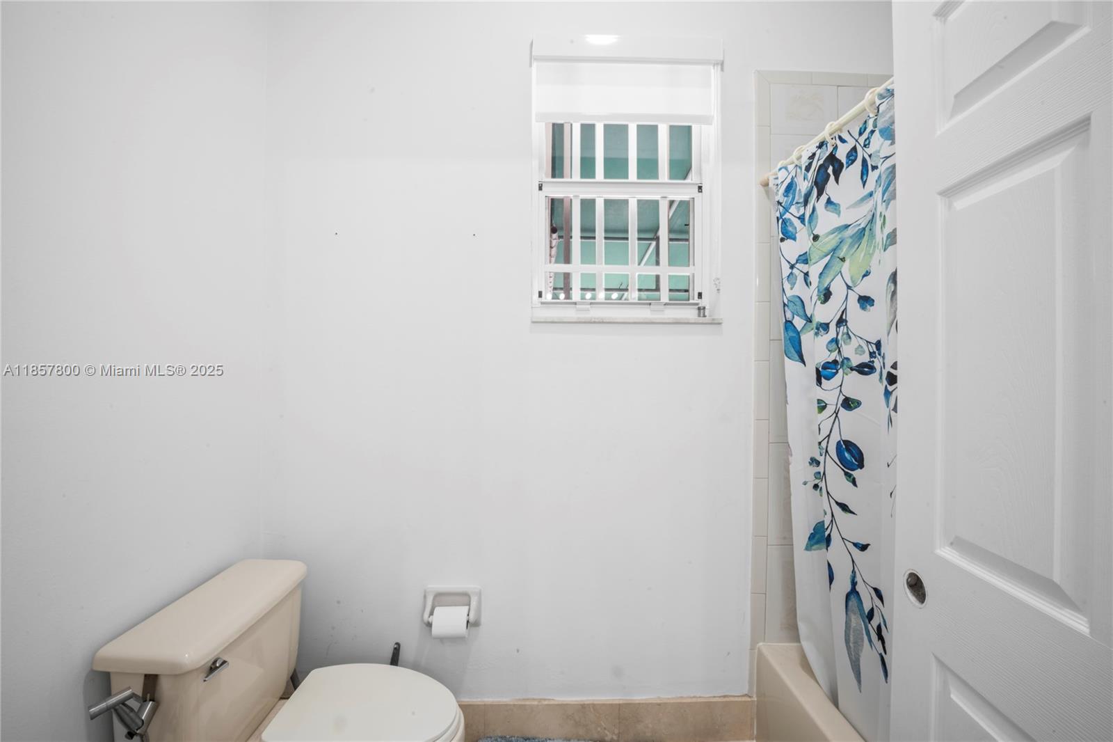 BEVERLY HILLS - Residential