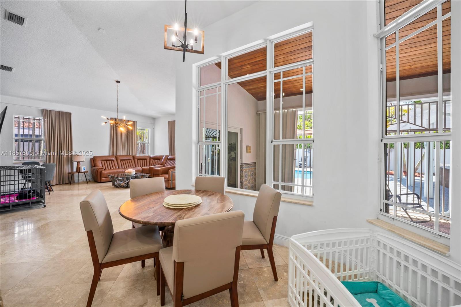 BEVERLY HILLS - Residential