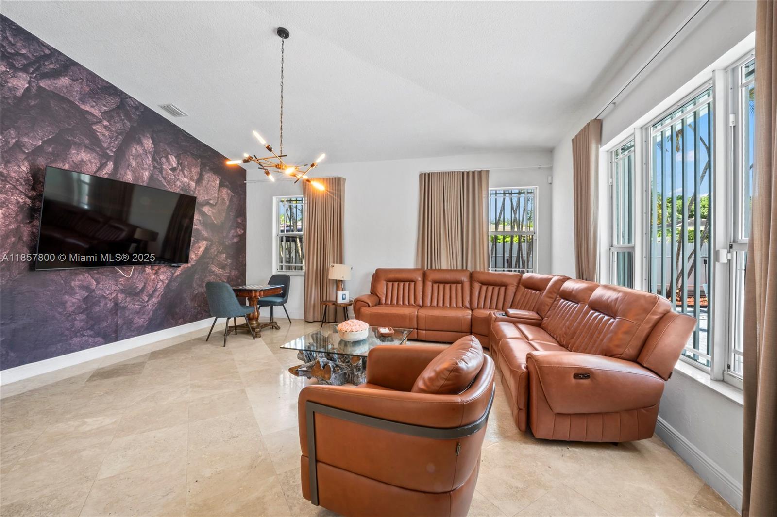 BEVERLY HILLS - Residential