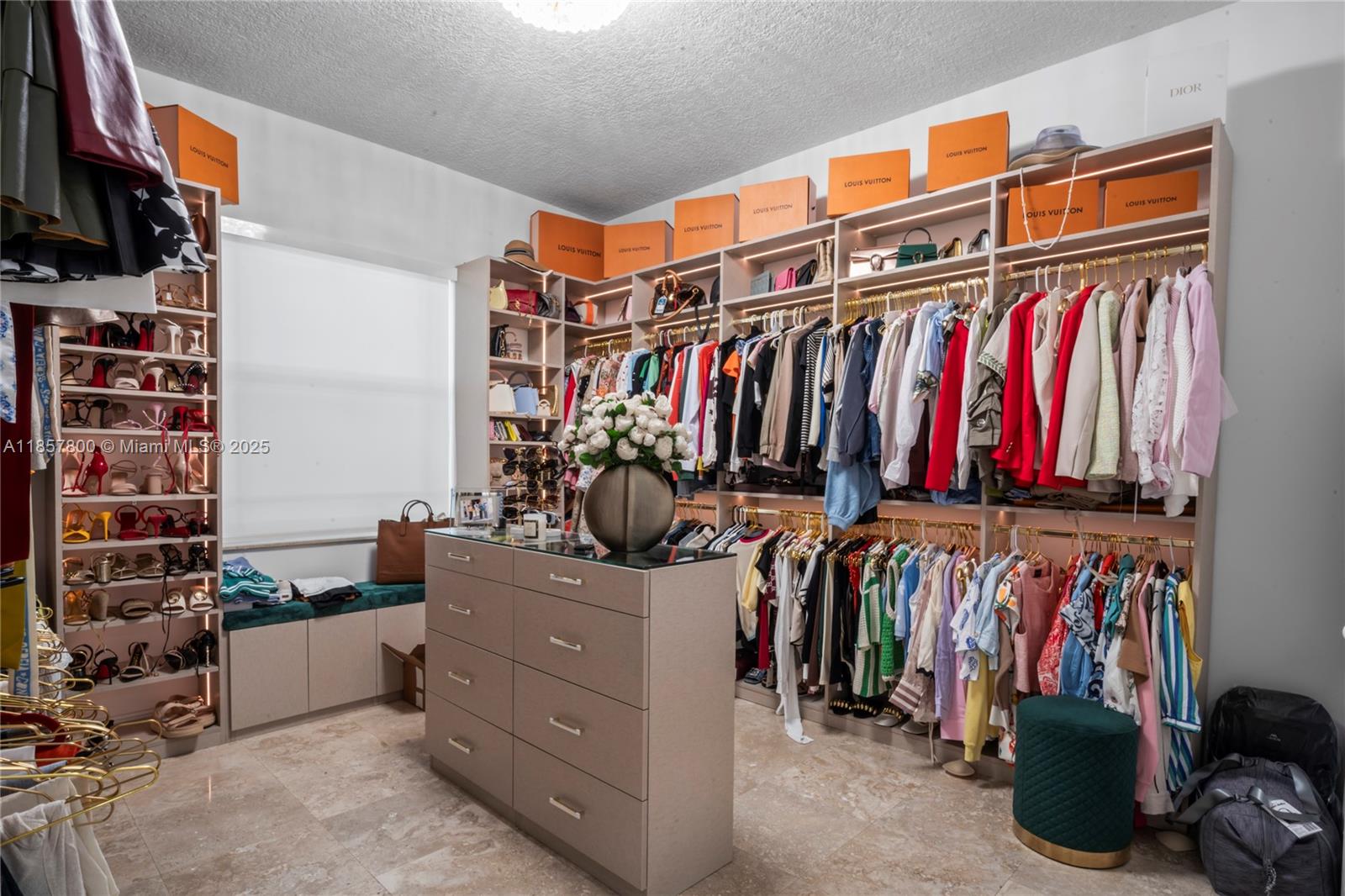 BEVERLY HILLS - Residential