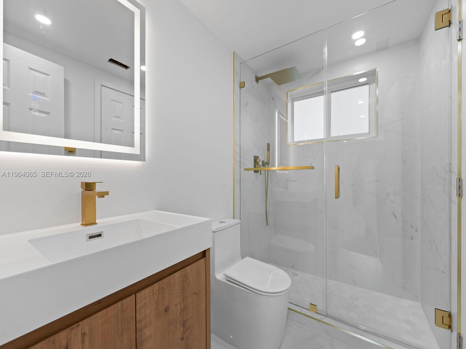 VILLAGE OF KINGS CREEK CO - Residential