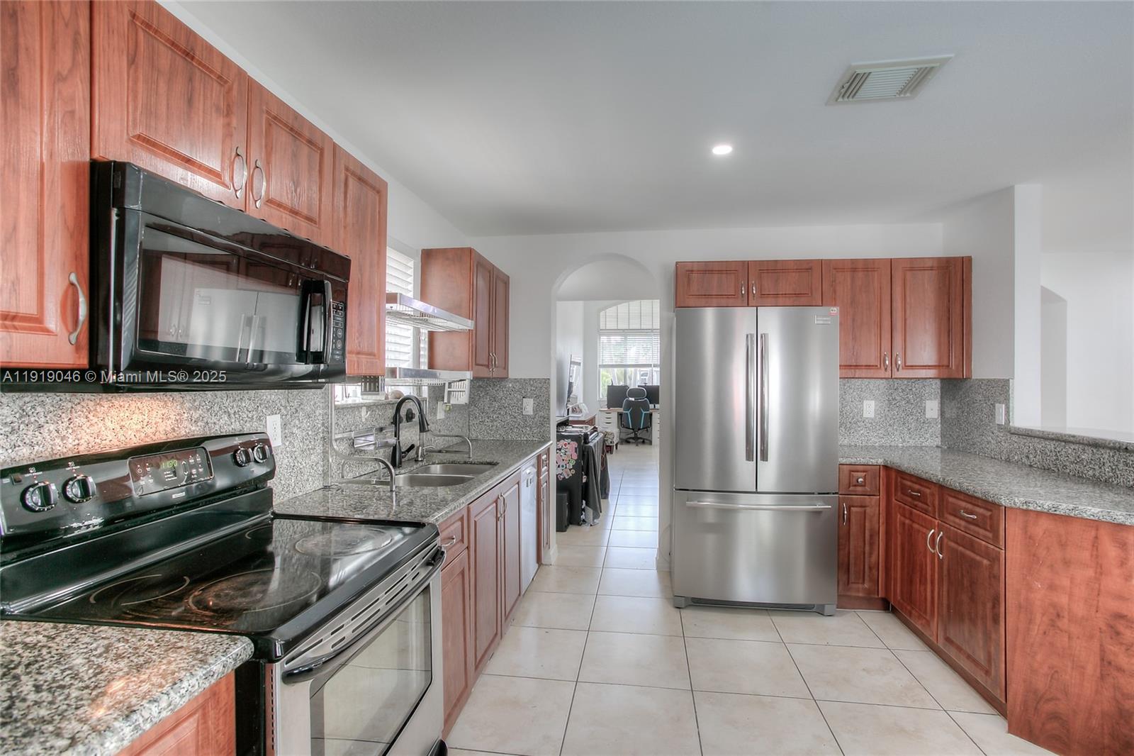 CHRISTOPHER GARDENS - Residential